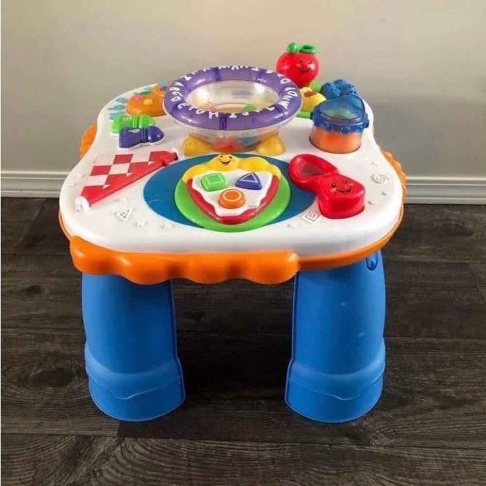 Fisher Price Laugh and Learn
Table